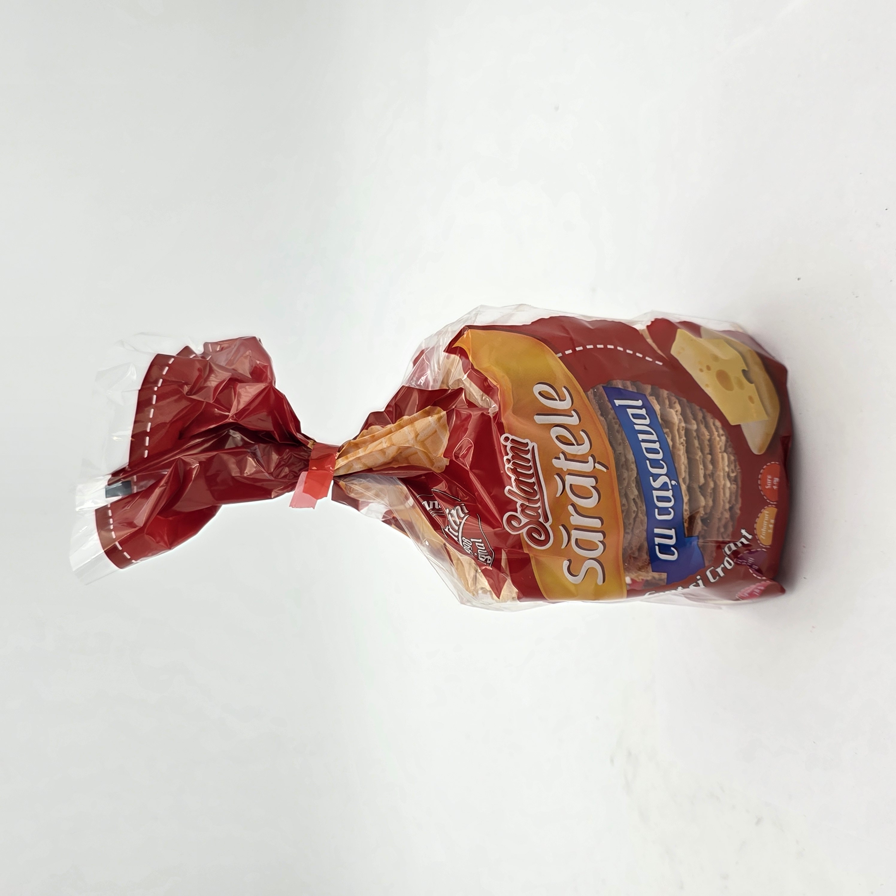 CRACKERS WITH CHEESE